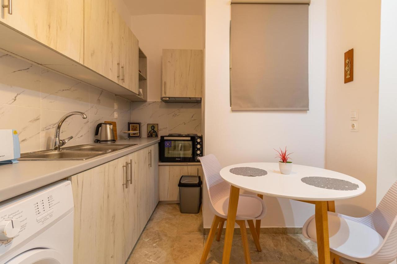 Korinthos Downtown Apartment Kültér fotó